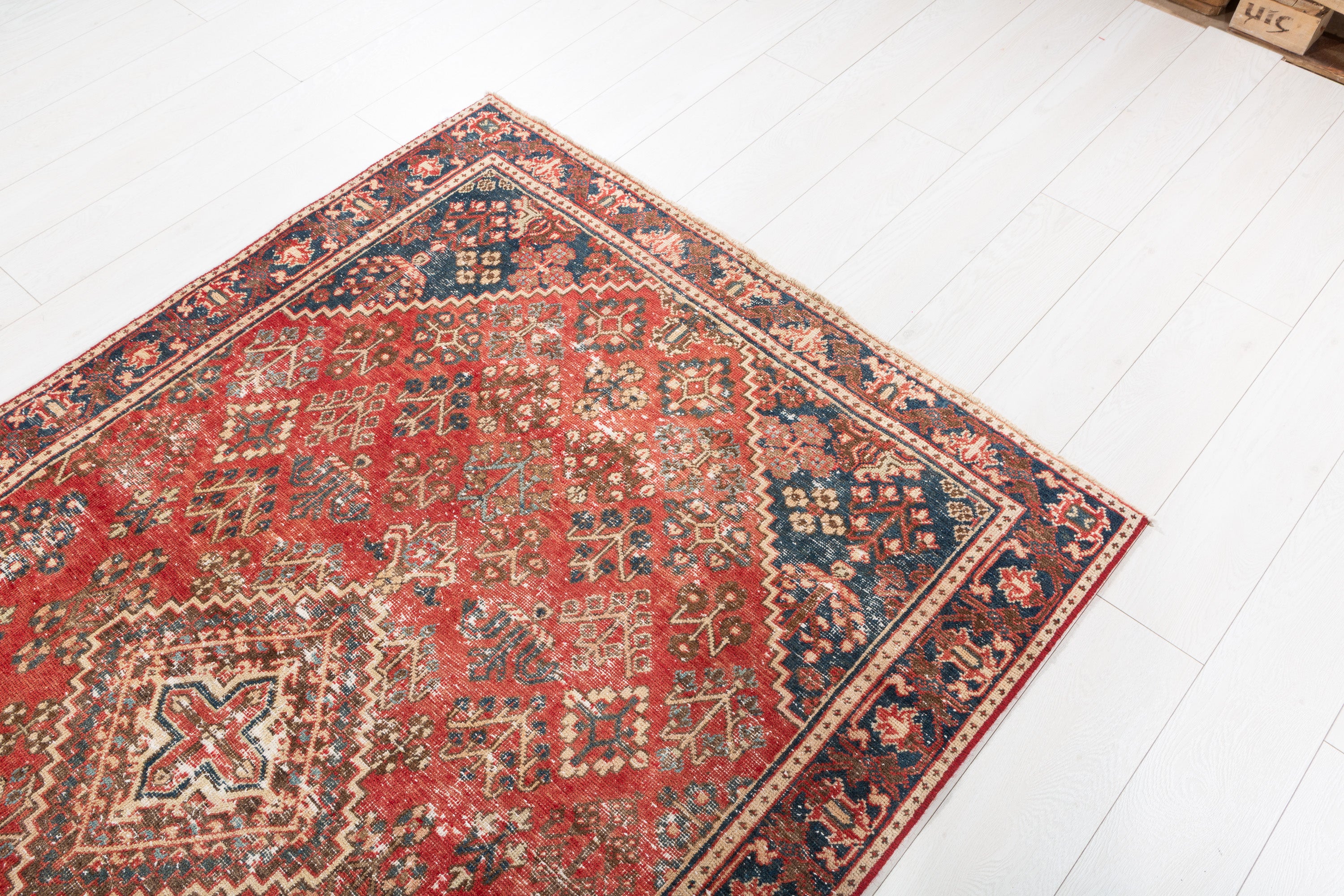 Vintage Red, blue Geometric Area Rug – 6' 7" x 4' 3" (201 x 129 cm)