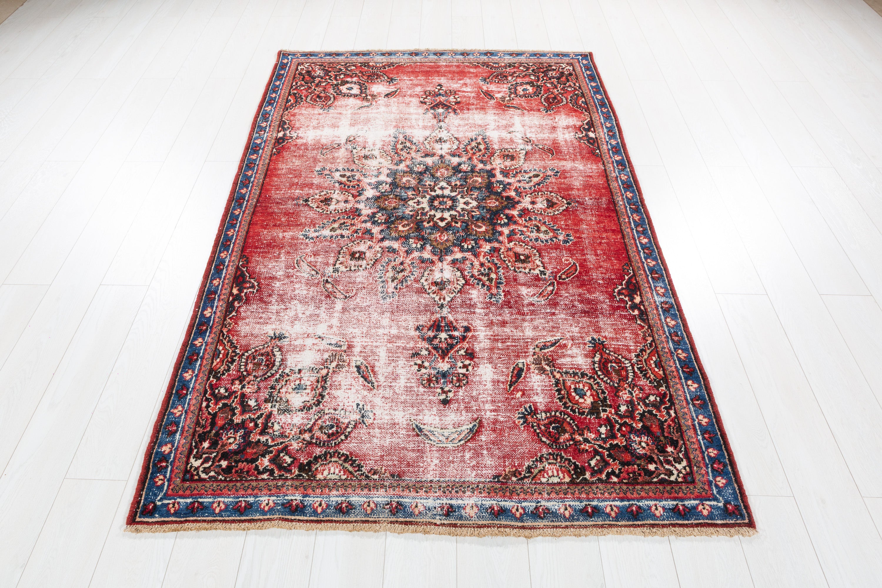 Antique Mashad Faded red Floral Area Rug – 7' 0" x 4' 5" (214 x 135 cm)