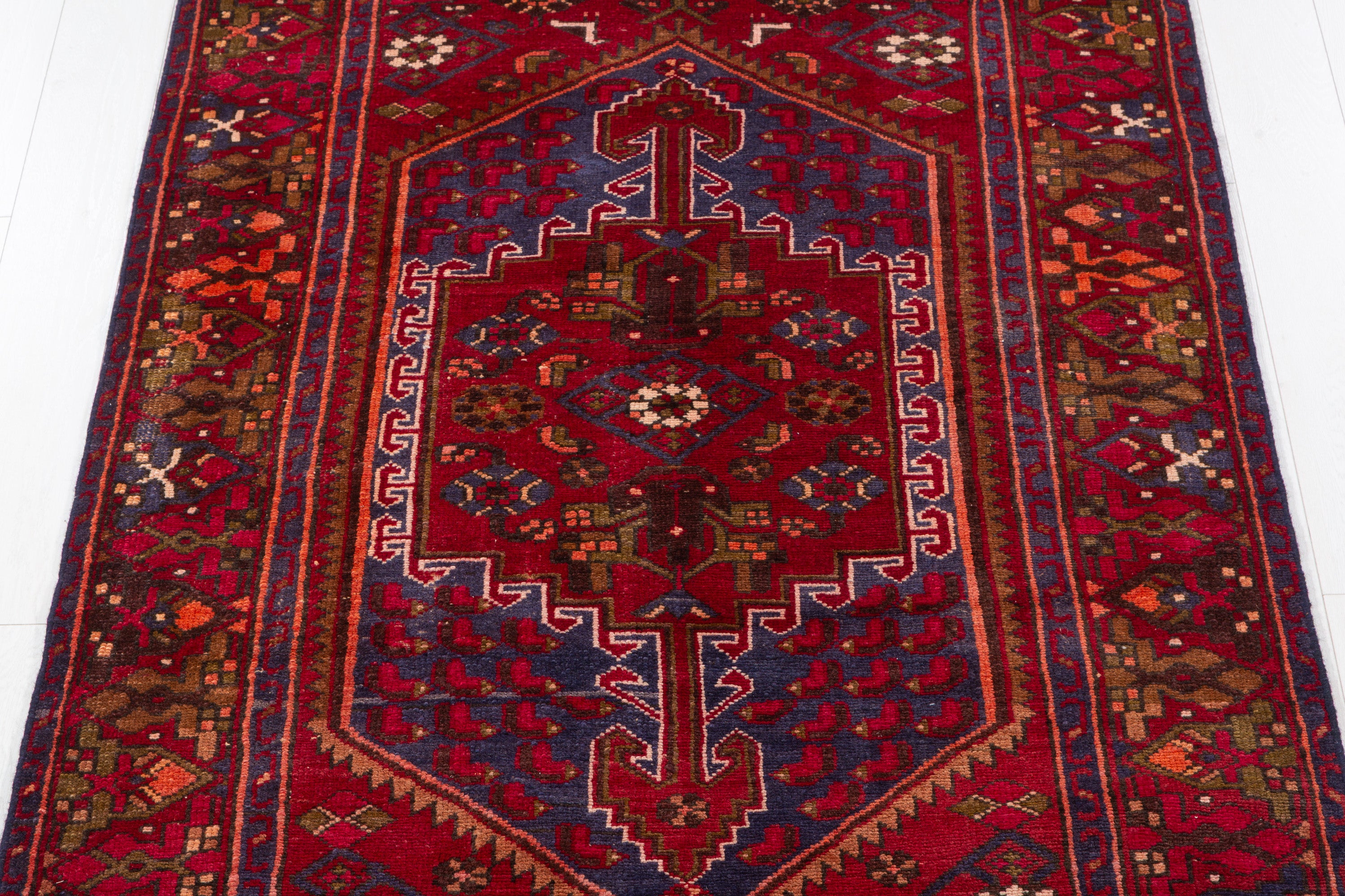 Vintage Red, orange Geometric Area Rug – 7' 7" x 4' 3" (232 x 129 cm)