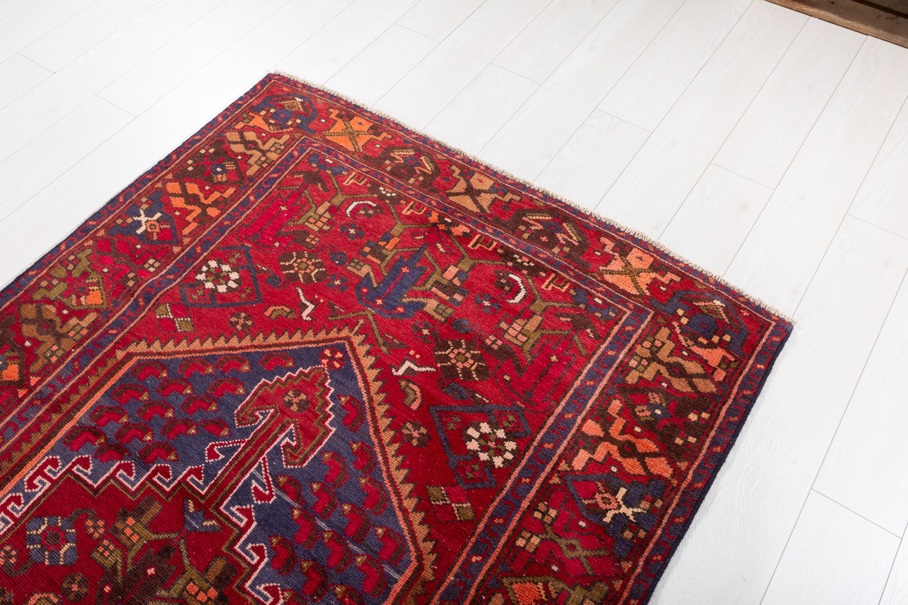Vintage Red, orange Geometric Area Rug – 7' 7" x 4' 3" (232 x 129 cm)