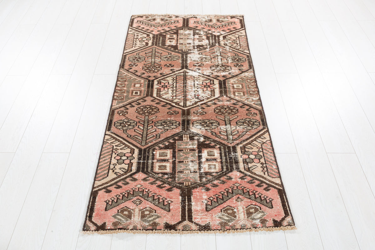 Tapis ancien usé pêche Hexagon Lattice – 5' 7" x 2' 10" (170 x 87 cm)