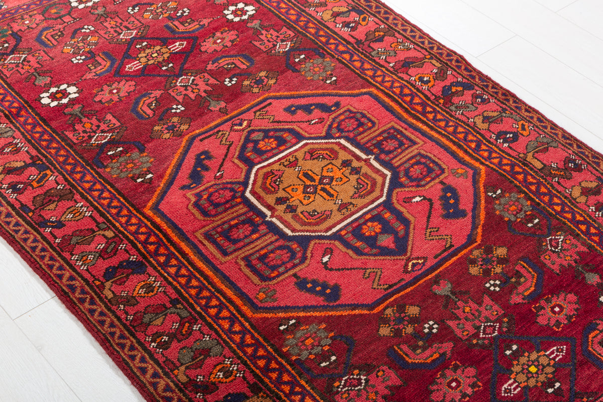 Vintage Burgundy Geometric Medallion Area Rug – 6' 3" x 3' 5" (190 x 105 cm)