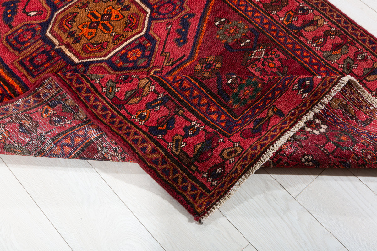 Vintage Burgundy Geometric Medallion Area Rug – 6' 3" x 3' 5" (190 x 105 cm)