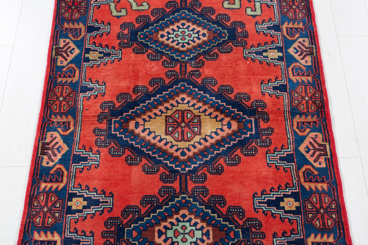 Tapis vintage orange et bleu Triple à médaillon géométrique – 6' 7" x 3' 7" (200 x 108 cm)