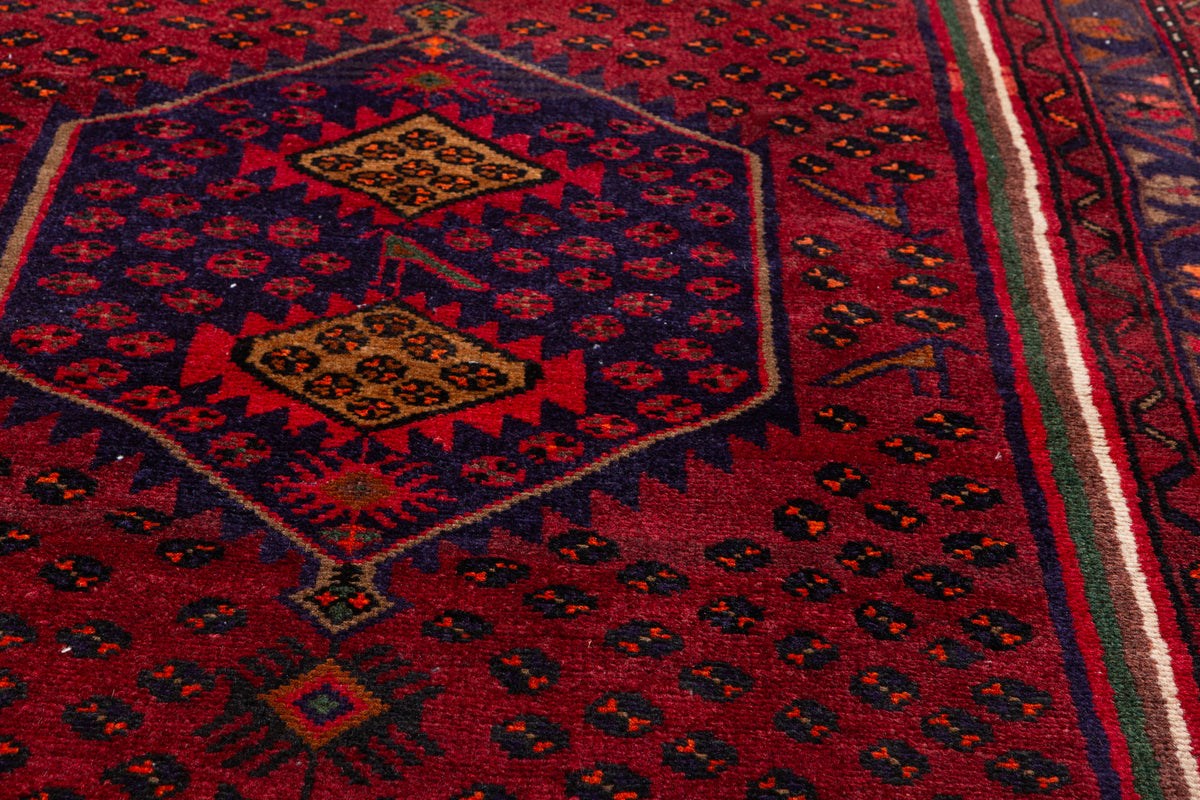 Tapis vintage rouge rouille et bleu marine à médaillon losangé – 6' 6" x 3' 5" (198 x 104 cm)