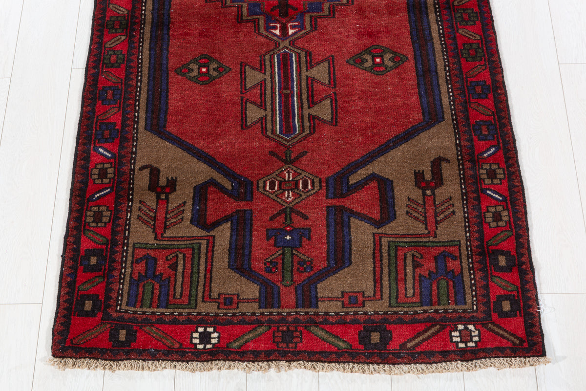 Tapis vintage rouge et brun Stepped à médaillon géométrique – 6' 2" x 3' 3" (189 x 98 cm)