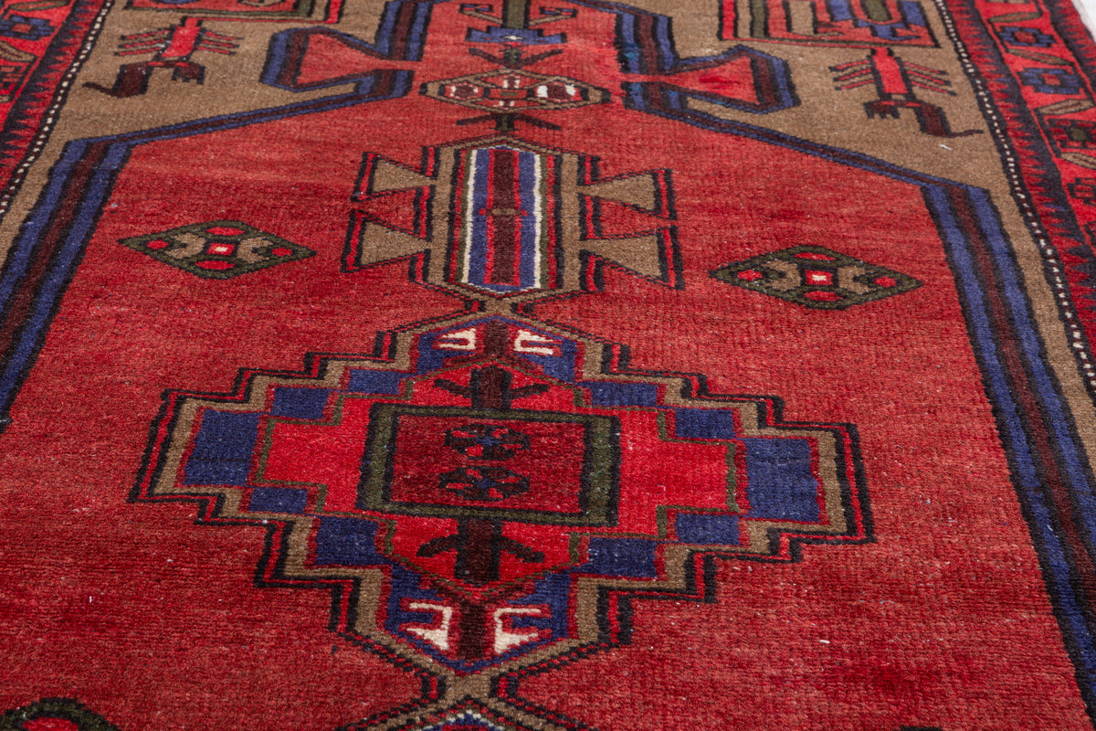 Tapis vintage rouge et brun Stepped à médaillon géométrique – 6' 2" x 3' 3" (189 x 98 cm)