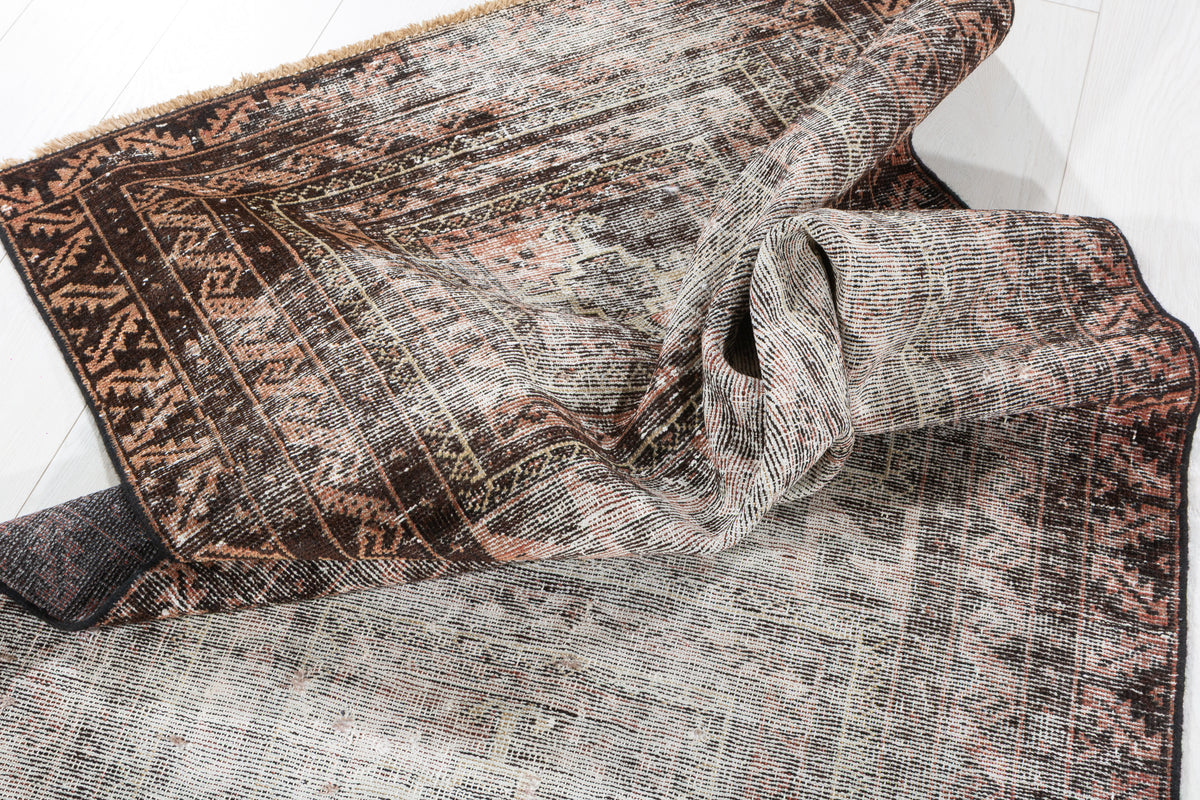 Antique Rose Distressed Open Field Hand-Knotted Area Rug – 6' 6" x 3' 1" (199 x 95 cm)