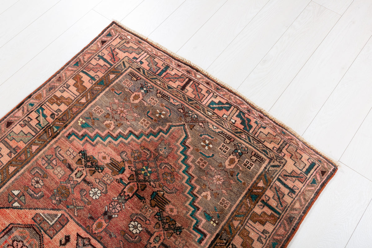 Tapis vintage délavé rouge rouille à motif intégral Medallion – 6' 7" x 3' 5" (201 x 105 cm)