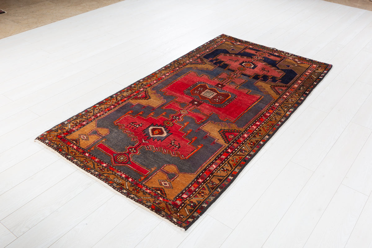 Tapis vintage rouge et Golden brun Columned à médaillon géométrique – 6' 10" x 3' 8" (208 x 111 cm)