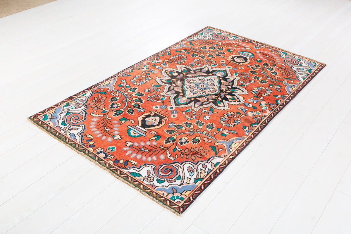 Vintage Orange-Red Floral Central Medallion Area Rug – 6' 2" x 3' 7" (188 x 109 cm)