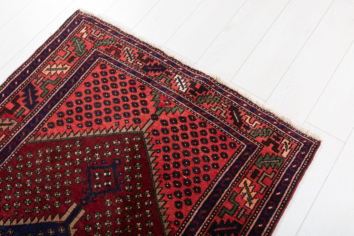 Vintage Rust Red & Pink Three-Part Medallion Design Hand-Knotted Area Rug – 6' 7" x 3' 5" (201 x 104 cm)