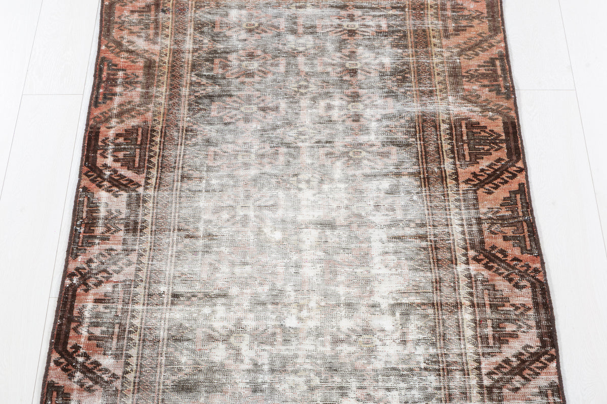 Antique Faded Beige Distressed Hand-Knotted Area Rug – 5' 8" x 3' 3" (172 x 100 cm)