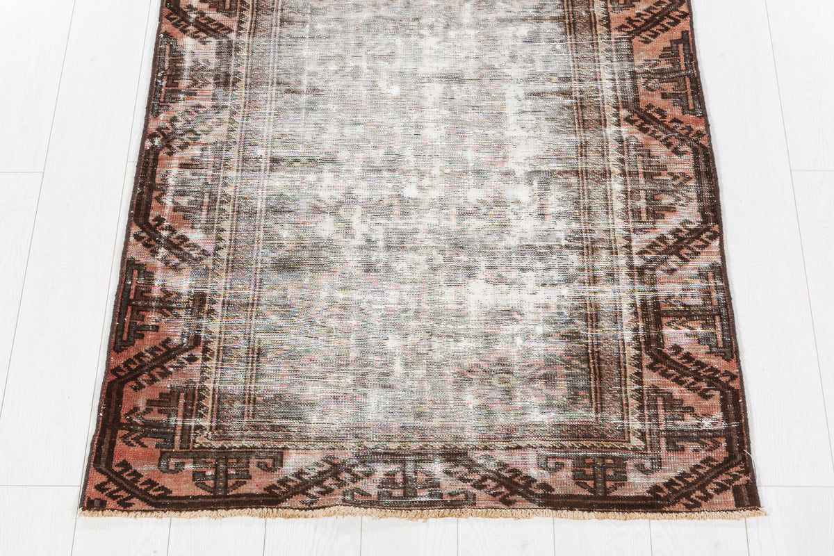 Antique Faded Beige Distressed Hand-Knotted Area Rug – 5' 8" x 3' 3" (172 x 100 cm)