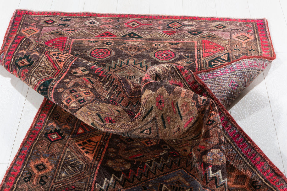 Vintage Faded Camel Brown Geometric Medallion Hand-Knotted Area Rug – 6' 9" x 3' 7" (205 x 108 cm)