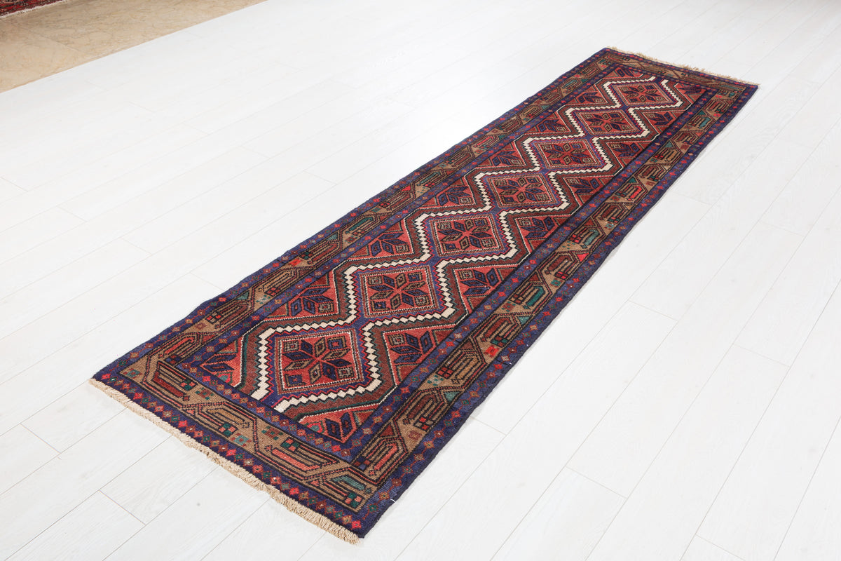 Vintage Diamond Medallion Narrow Runner Rug, Red – 8' 6" x 2' 5" (260 x 73 cm)