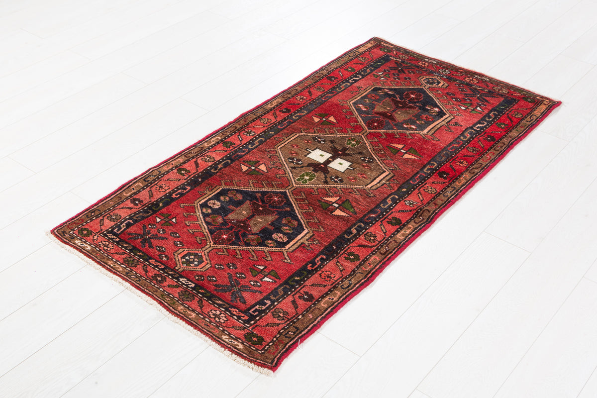 Vintage Geometric Small Wool Rug, Red – 5' 3" x 2' 7" (161 x 79 cm)