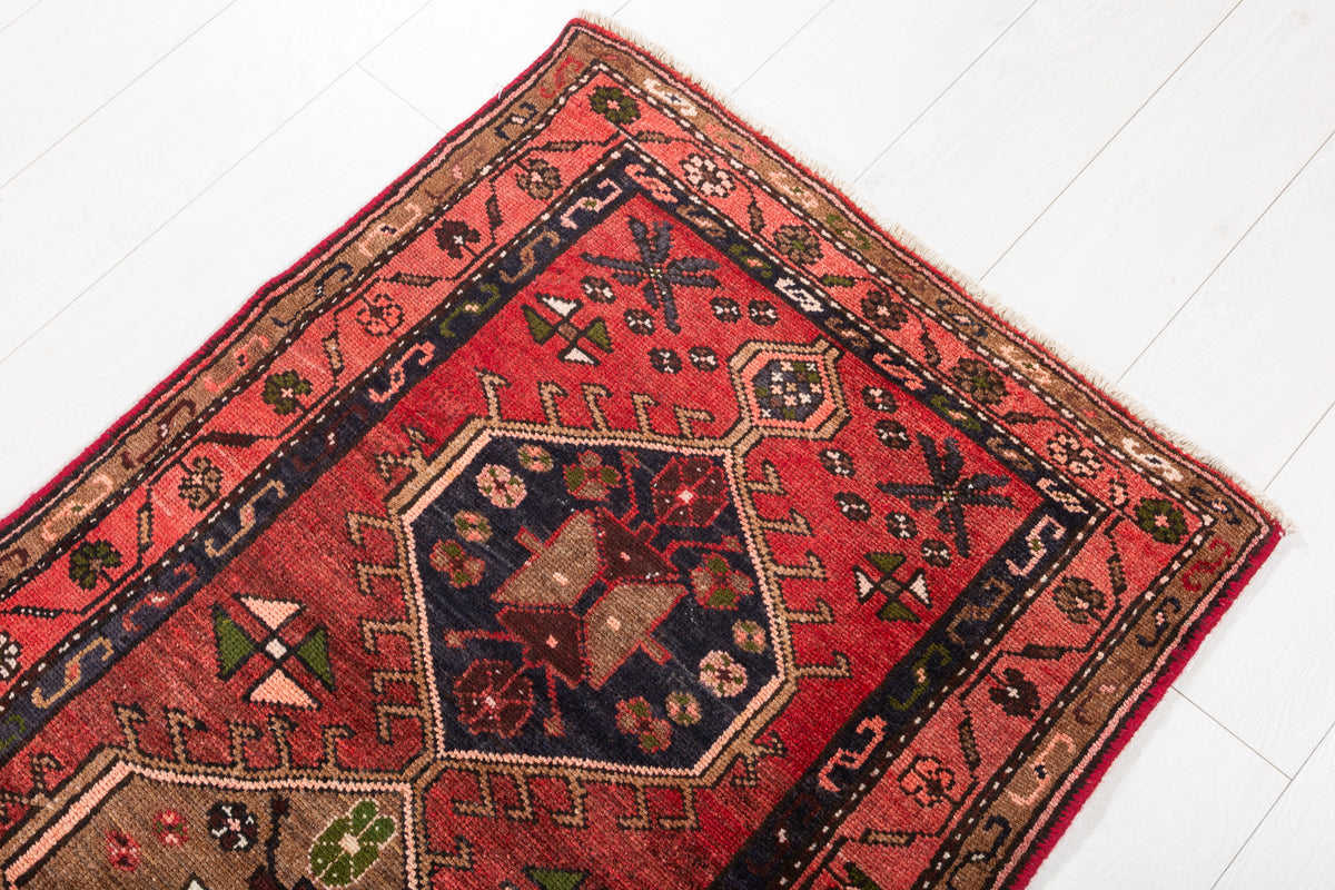 Vintage Geometric Small Wool Rug, Red – 5' 3" x 2' 7" (161 x 79 cm)