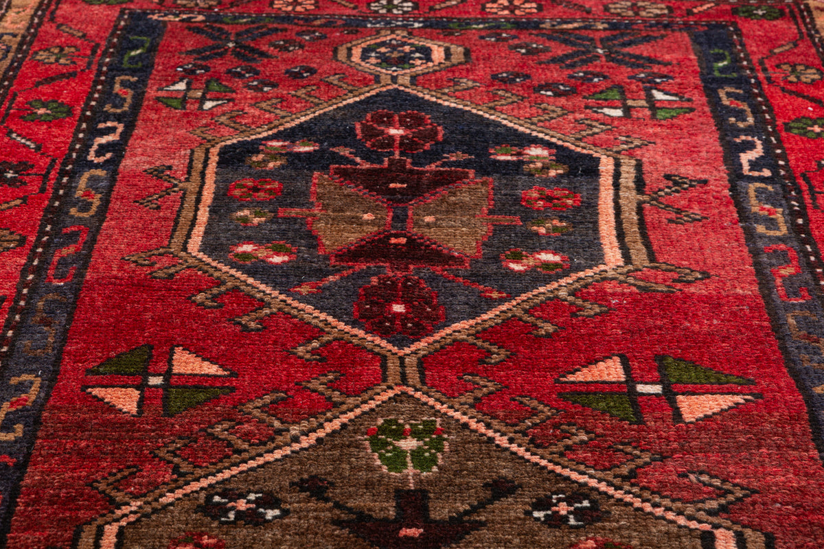 Vintage Geometric Small Wool Rug, Red – 5' 3" x 2' 7" (161 x 79 cm)