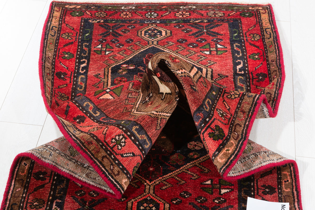 Vintage Geometric Small Wool Rug, Red – 5' 3" x 2' 7" (161 x 79 cm)