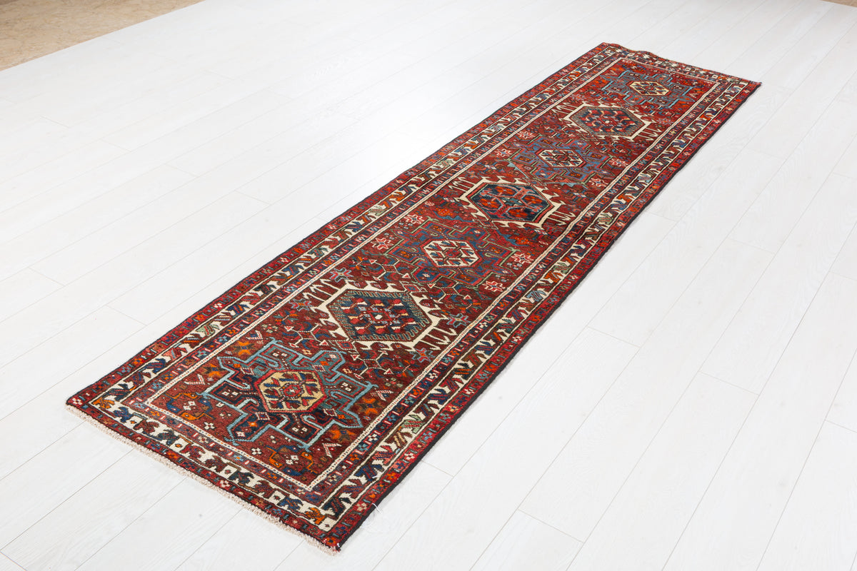 Vintage Geometric Medallion Narrow Runner Rug, Red – 8' 10" x 2' 4" (268 x 71 cm)