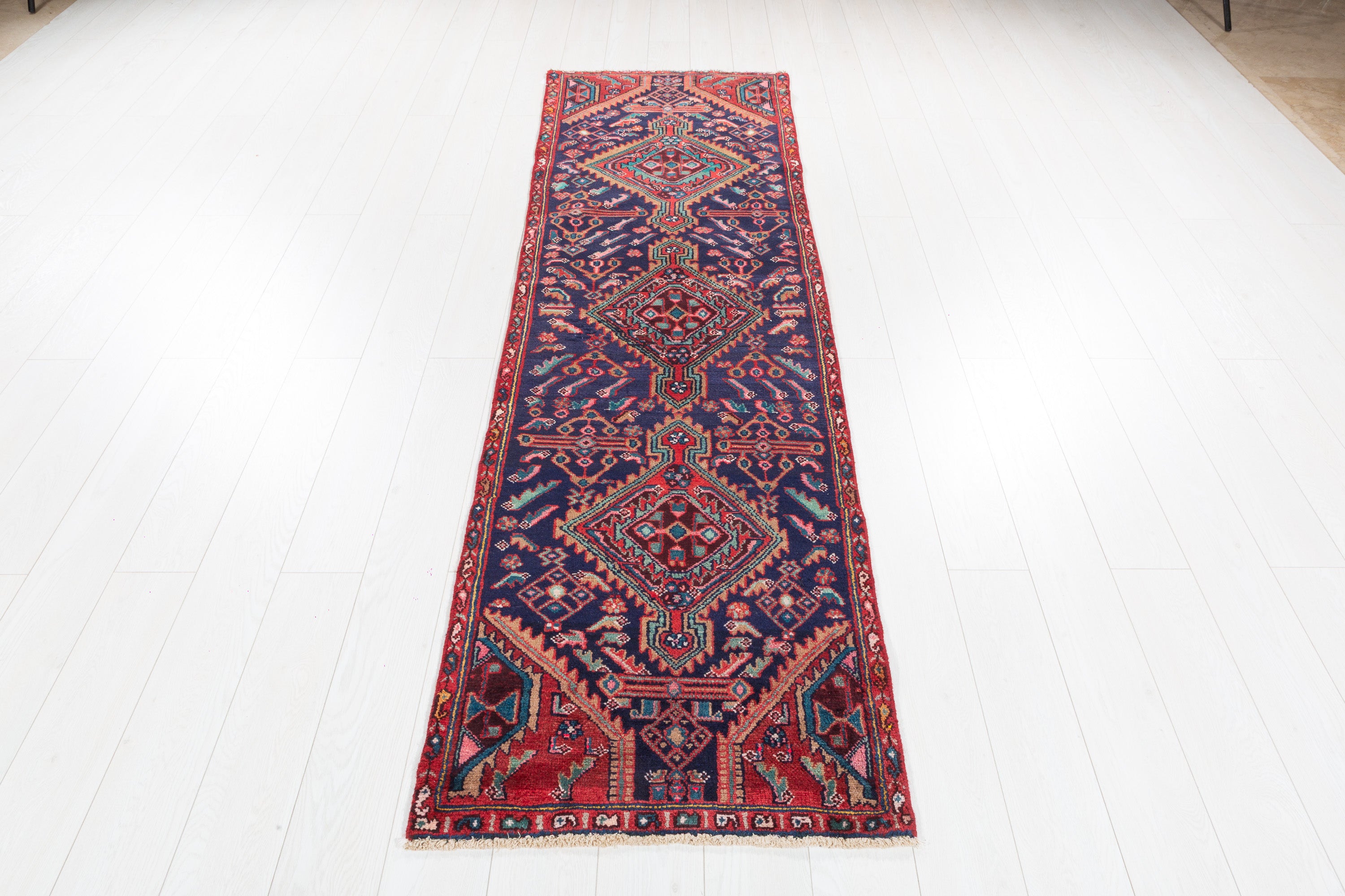 Vintage Geometric Medallion Narrow Runner Rug, Navy Blue – 8' 7" x 2' 5" (262 x 74 cm)
