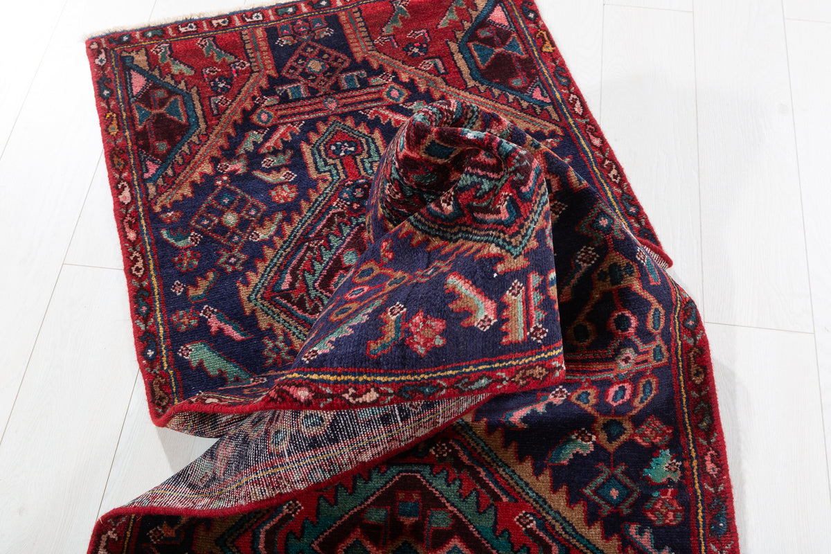 Vintage Geometric Medallion Narrow Runner Rug, Navy Blue – 8' 7" x 2' 5" (262 x 74 cm)