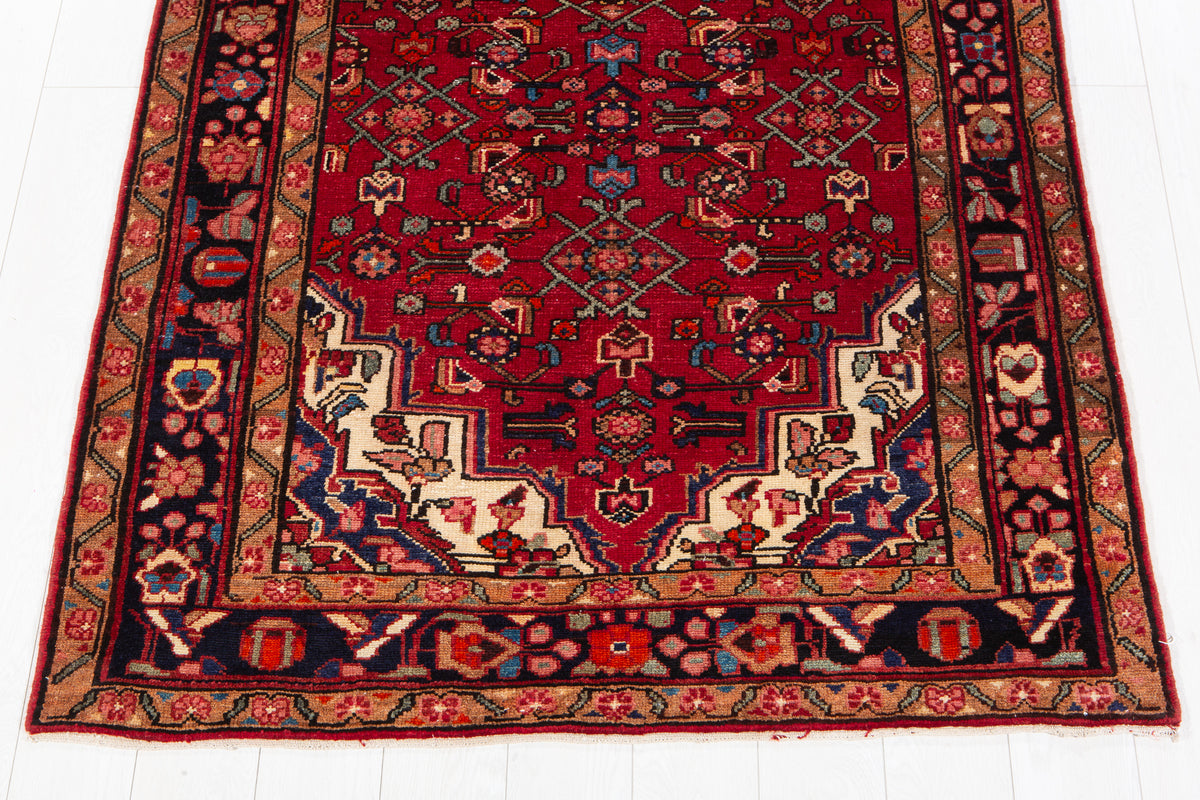 Vintage Red Wool Rug – 10' 1" x 4' 4" (308 x 133 cm)