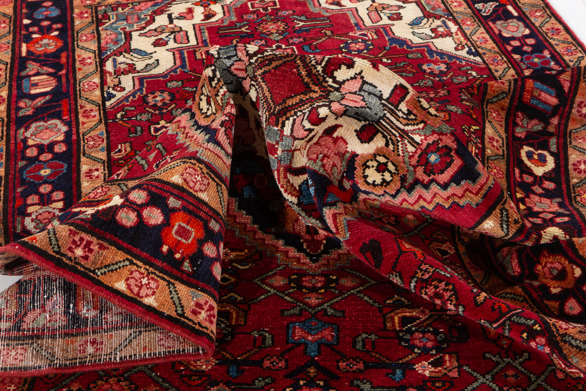 Vintage Red Wool Rug – 10' 1" x 4' 4" (308 x 133 cm)