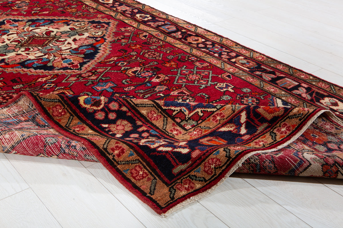 Vintage Red Wool Rug – 10' 1" x 4' 4" (308 x 133 cm)