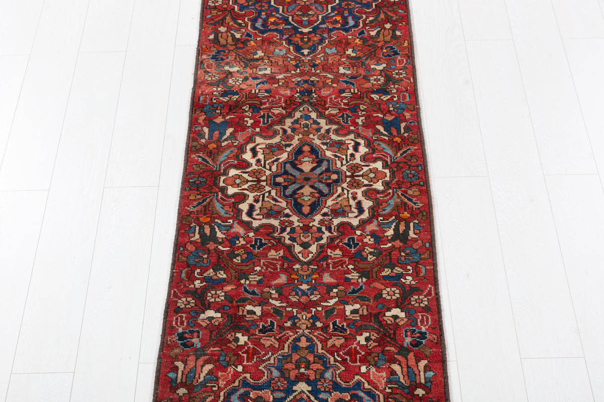 Vintage Floral Medallion Narrow Runner Rug, Red – 8' 9" x 2' 2" (266 x 65 cm)
