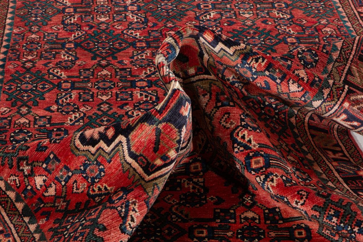Vintage Red Wool Rug – 9' 9" x 4' 2" (296 x 126 cm)
