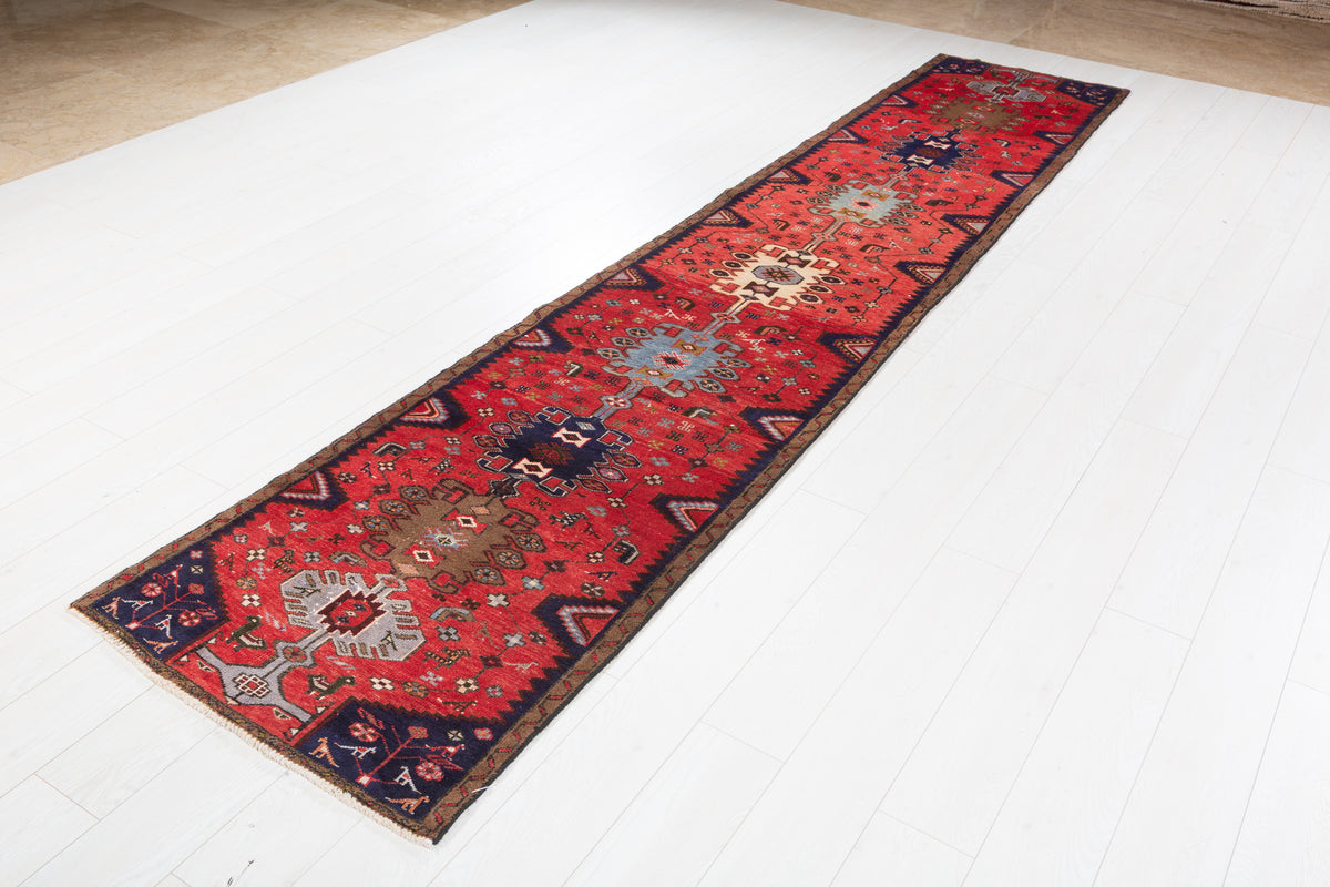 Vintage Geometric Medallion Runner Rug, Red – 12' 4" x 2' 6" (375 x 75 cm)