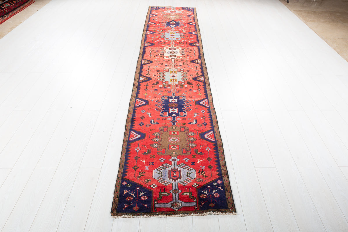 Vintage Geometric Medallion Runner Rug, Red – 12' 4" x 2' 6" (375 x 75 cm)