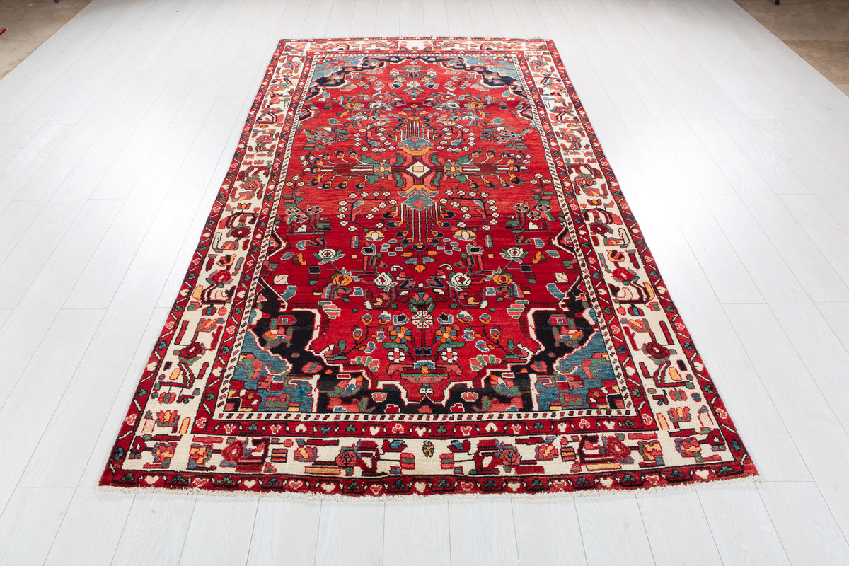 Vintage Red & Beige Wool Rug – 9' 5" x 5' 1" (286 x 155 cm)