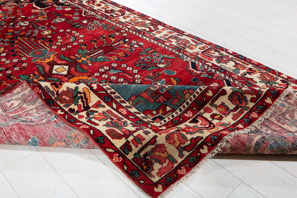 Vintage Red & Beige Wool Rug – 9' 5" x 5' 1" (286 x 155 cm)