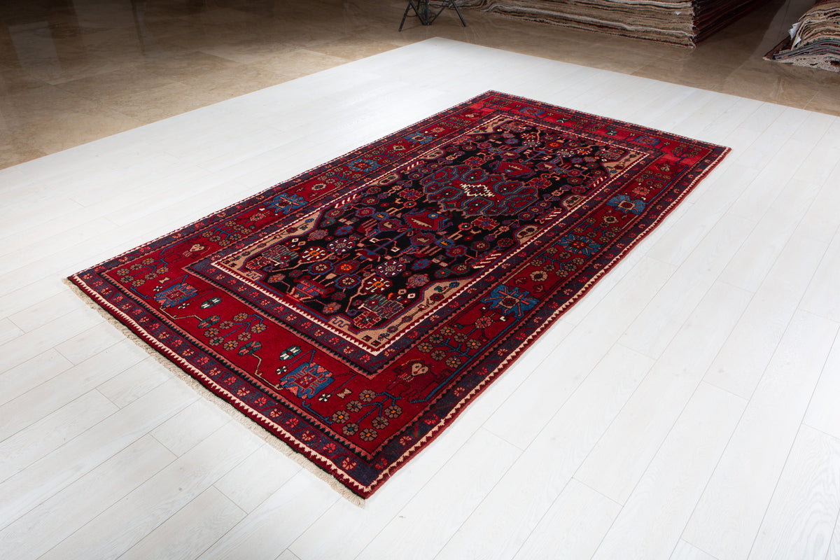 Vintage Black & Red Geometric Allover Wool Rug – 9' 10" x 5' 3" (300 x 161 cm)