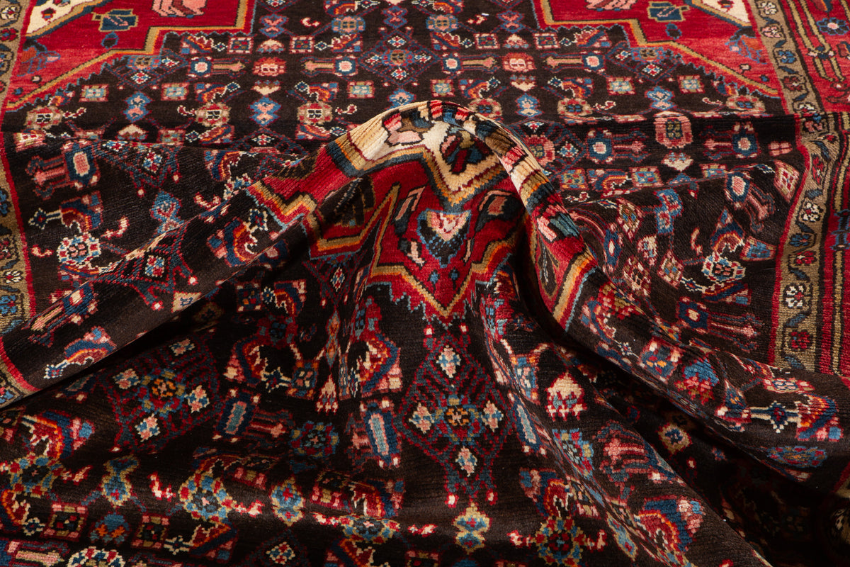 Vintage Black & Red Geometric Medallion Wool Rug – 10' 4" x 5' 5" (314 x 164 cm)