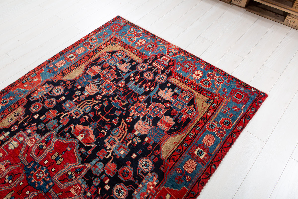 Antique Deep Navy Blue & Red Geometric Medallion Wool Rug – 8' 5" x 5' 0" (257 x 153 cm)