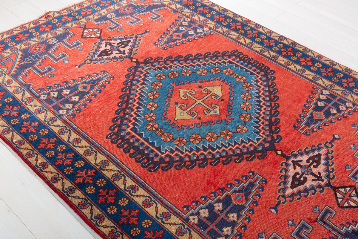 Vintage Orange Red & Blue Geometric Medallion Wool Rug – 7' 5" x 5' 3" (226 x 160 cm)