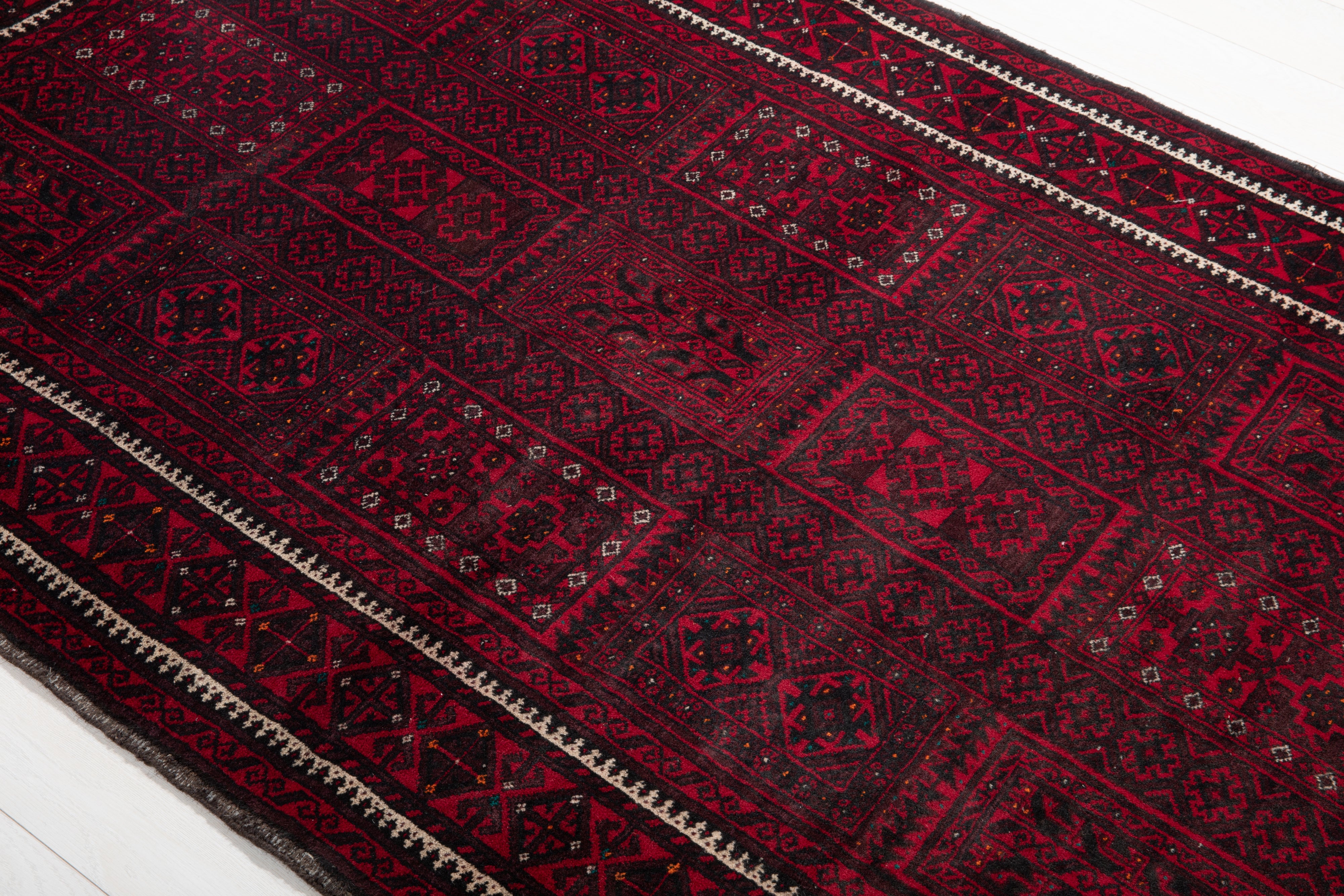 Fine Vintage Baluch Wool Rug, Red, 4x7 – 6' 8" x 4' 4" (204 x 133 cm)