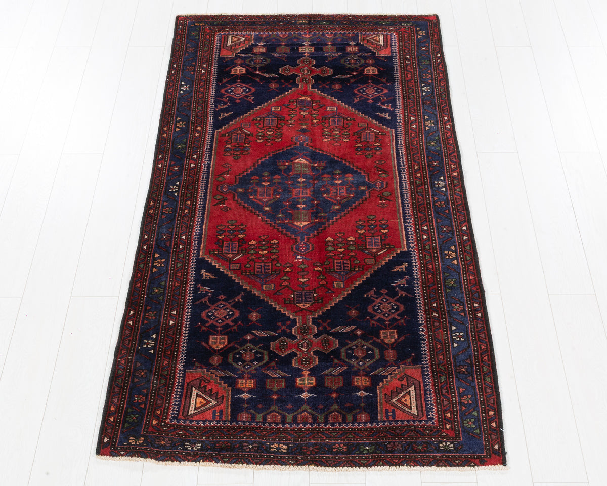 Vintage Zanjan Red and Navy Blue Central Diamond Medallion Area Rug, 4x6 – 6' 6" x 3' 6" (197 x 107 cm), SKU 5472