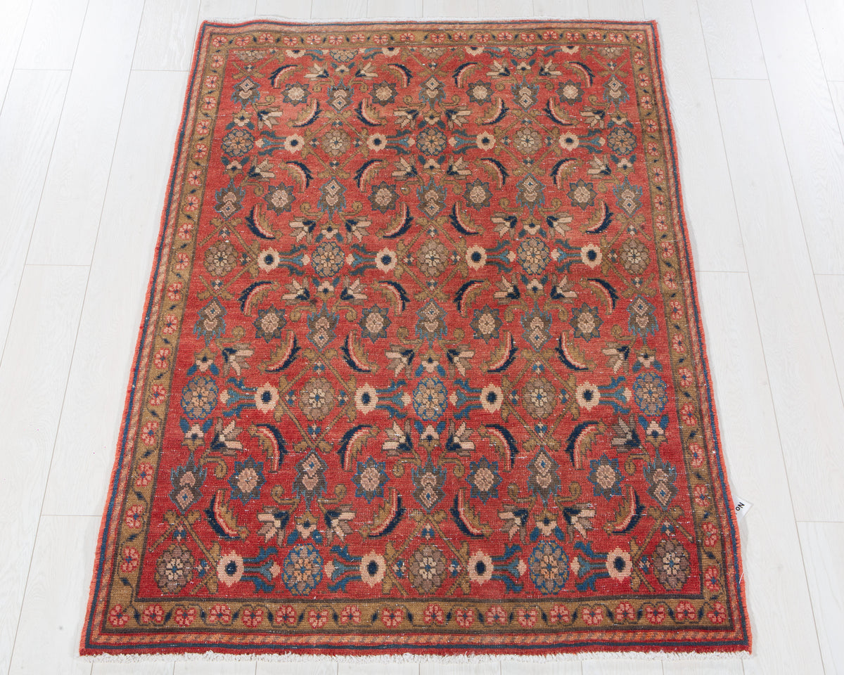 Antique Malayer wool rug in Faded Coral Red, 167 x 120 cm
