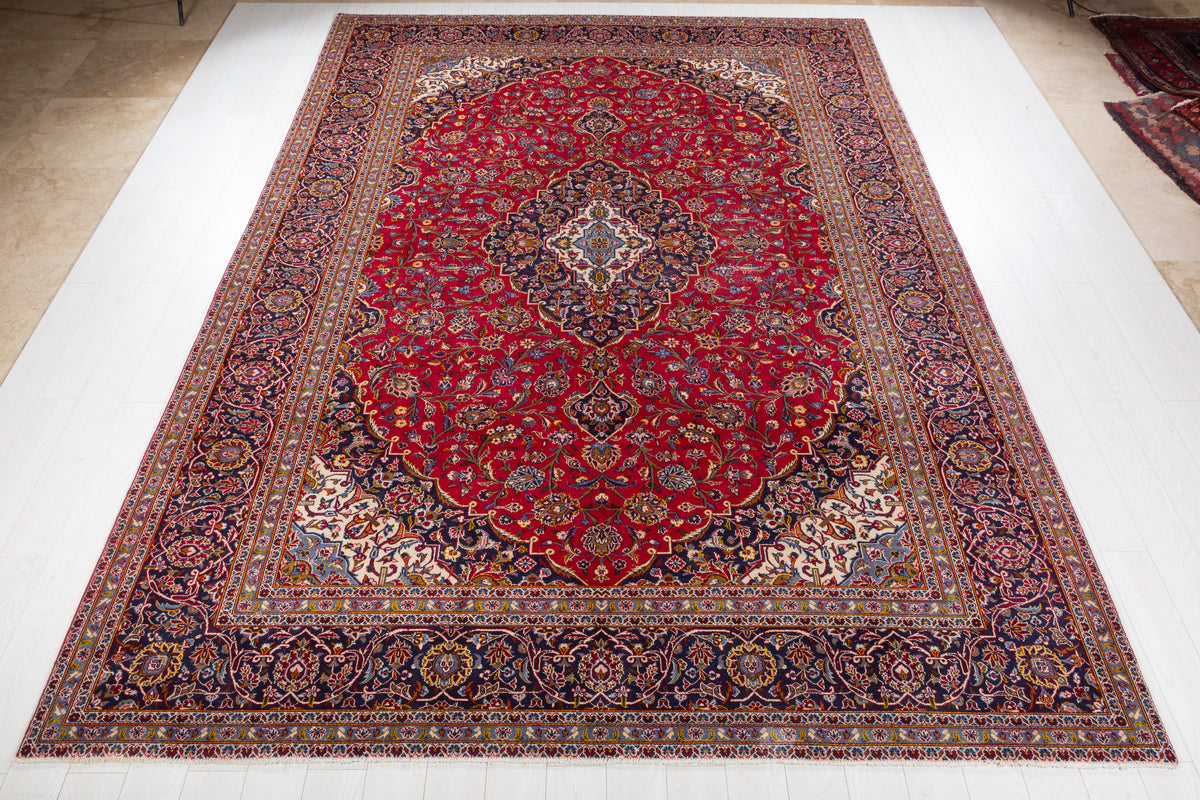 Vintage Kashan Red and navy Traditional Rug, 9x13 – 13' 4" x 9' 5" (406 x 286 cm) – main view