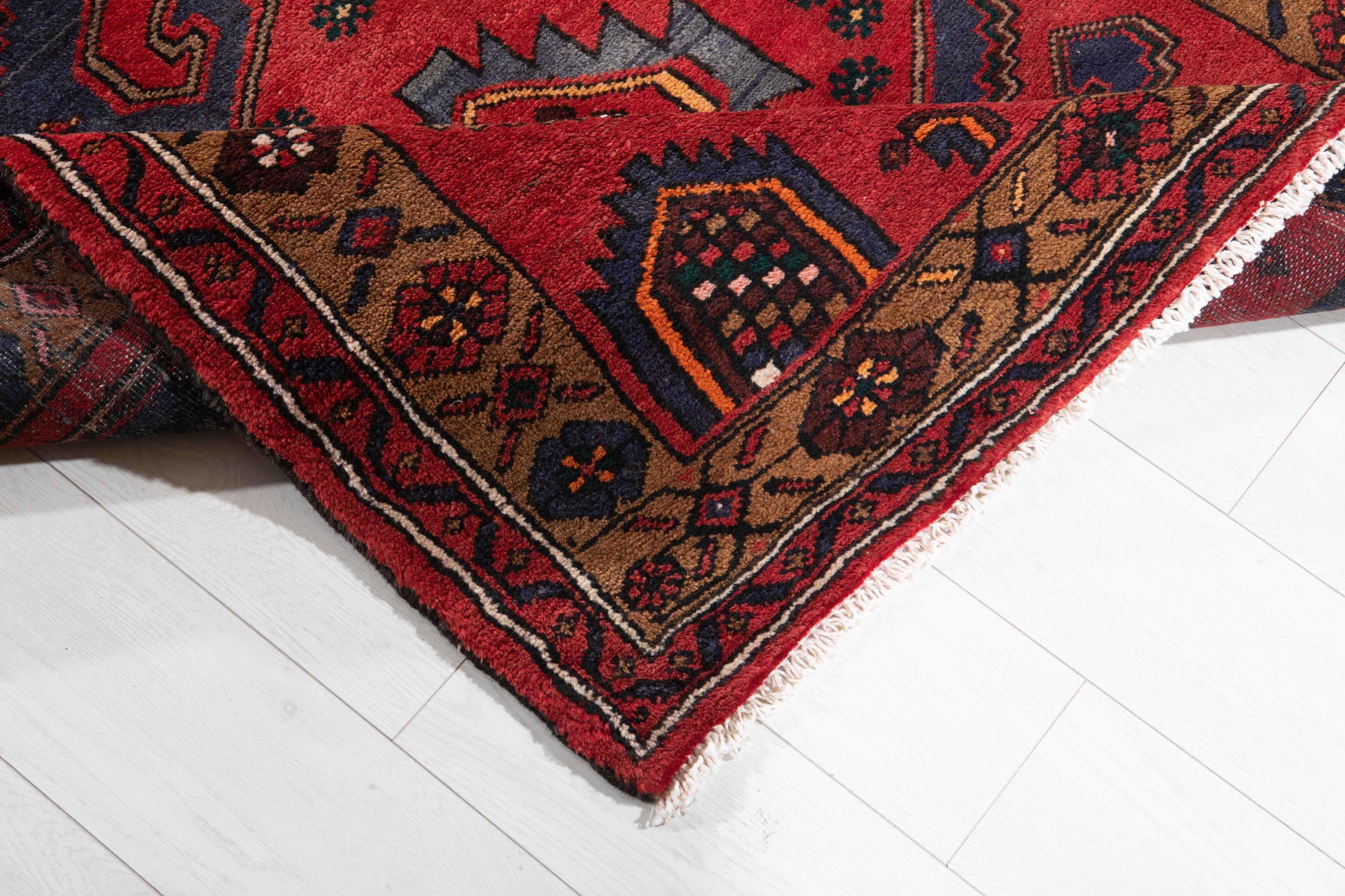 Hand-Knotted Vintage Wool Runner Rug – 9' 11" x 3' 9" (303 x 114 cm) - Yasi & Fara
