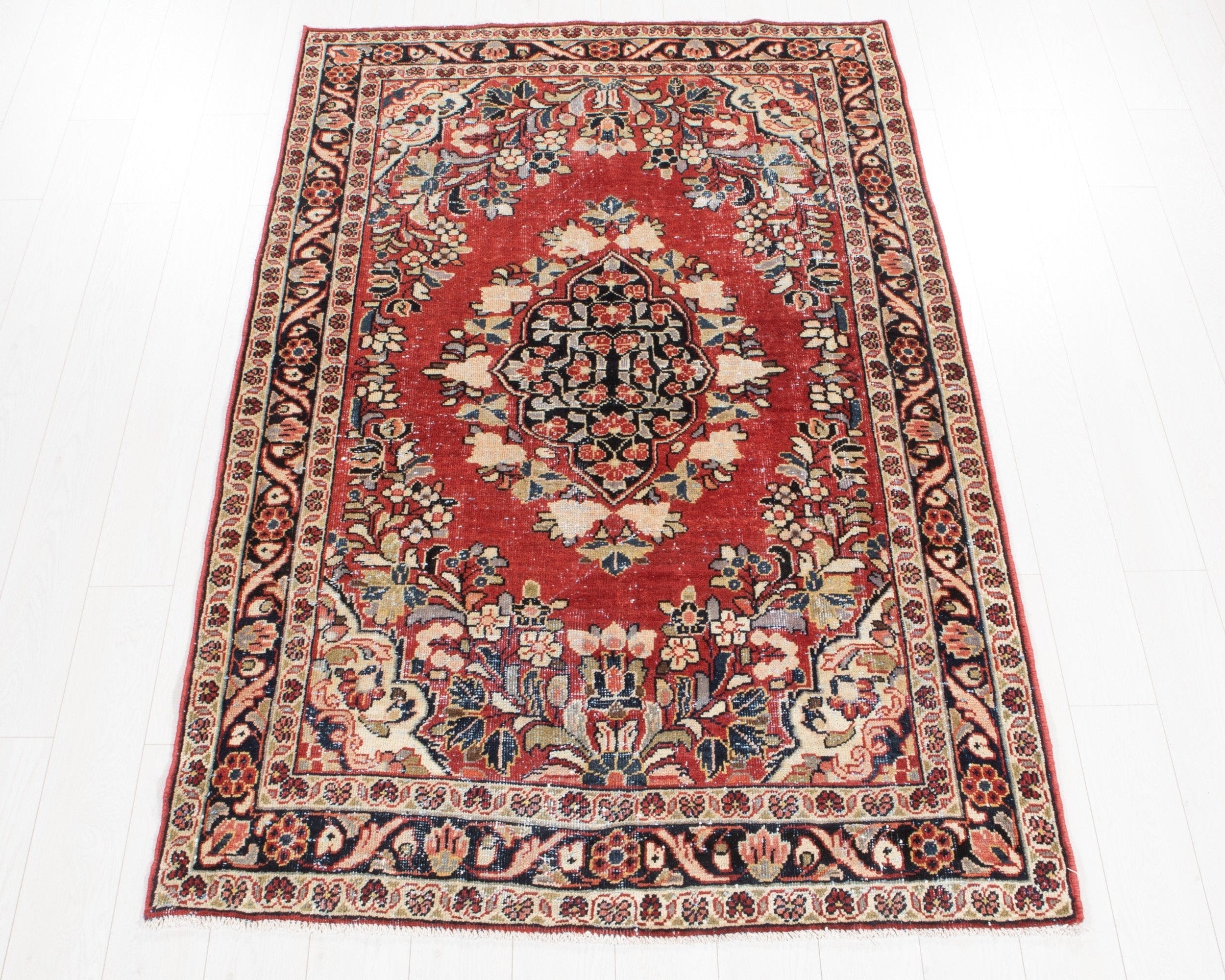 Hand-Knotted Vintage Wool Area Rug – 7' x 4' 6" (212 x 137 cm) - Yasi & Fara