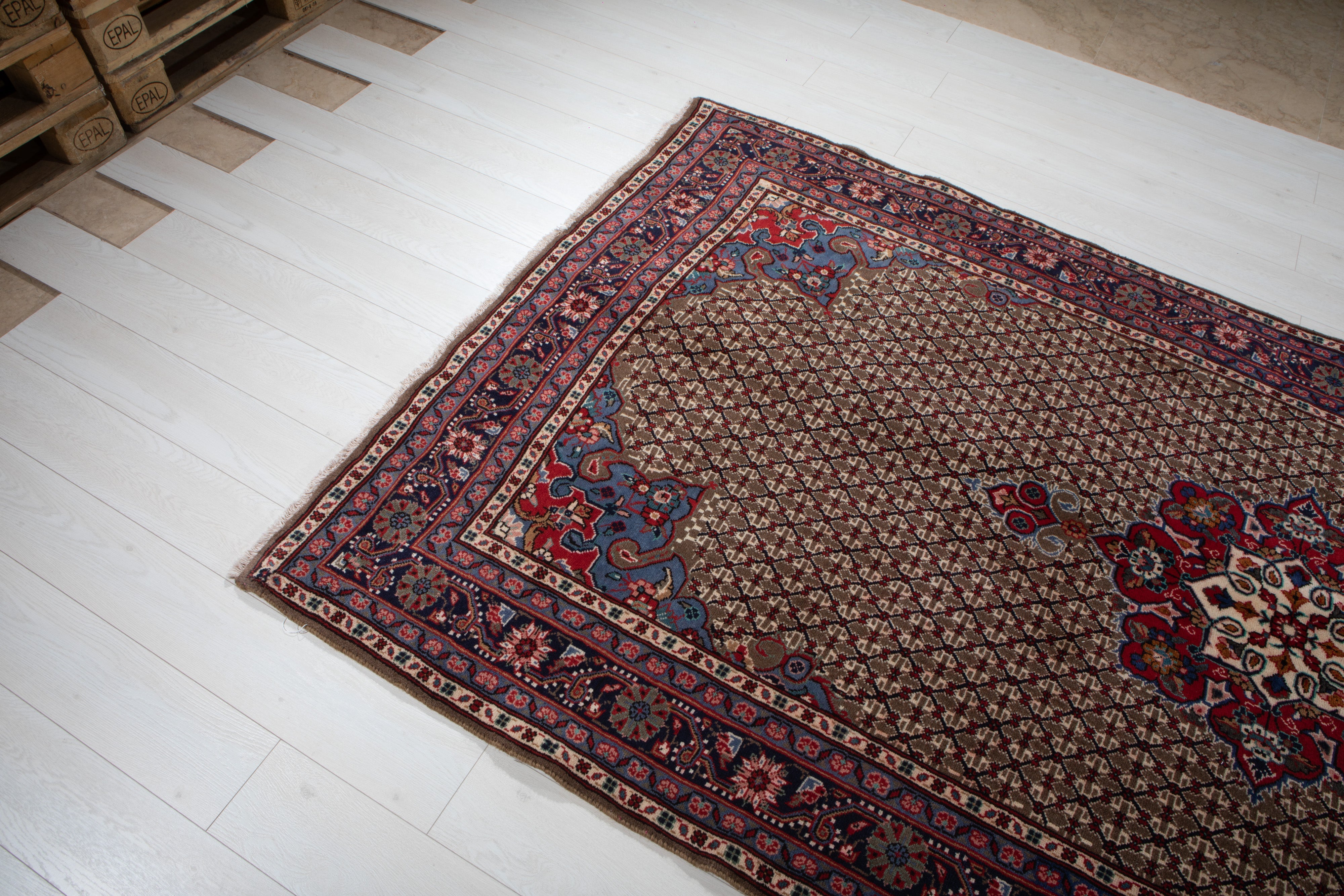Hand-Knotted Vintage Wool Area Rug – 9' 10" x 5' 1" (300 x 155 cm) - Yasi & Fara