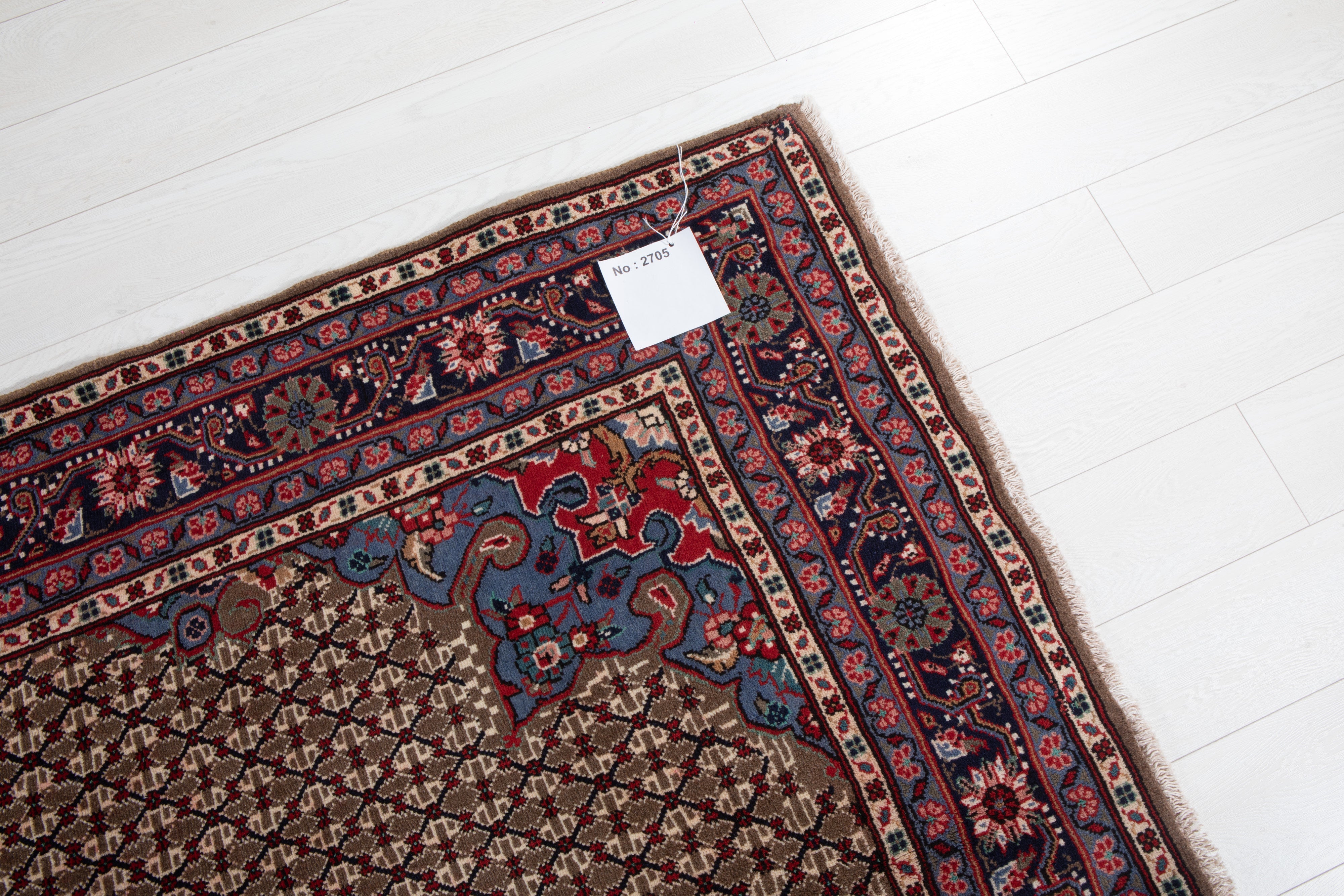Hand-Knotted Vintage Wool Area Rug – 9' 10" x 5' 1" (300 x 155 cm) - Yasi & Fara