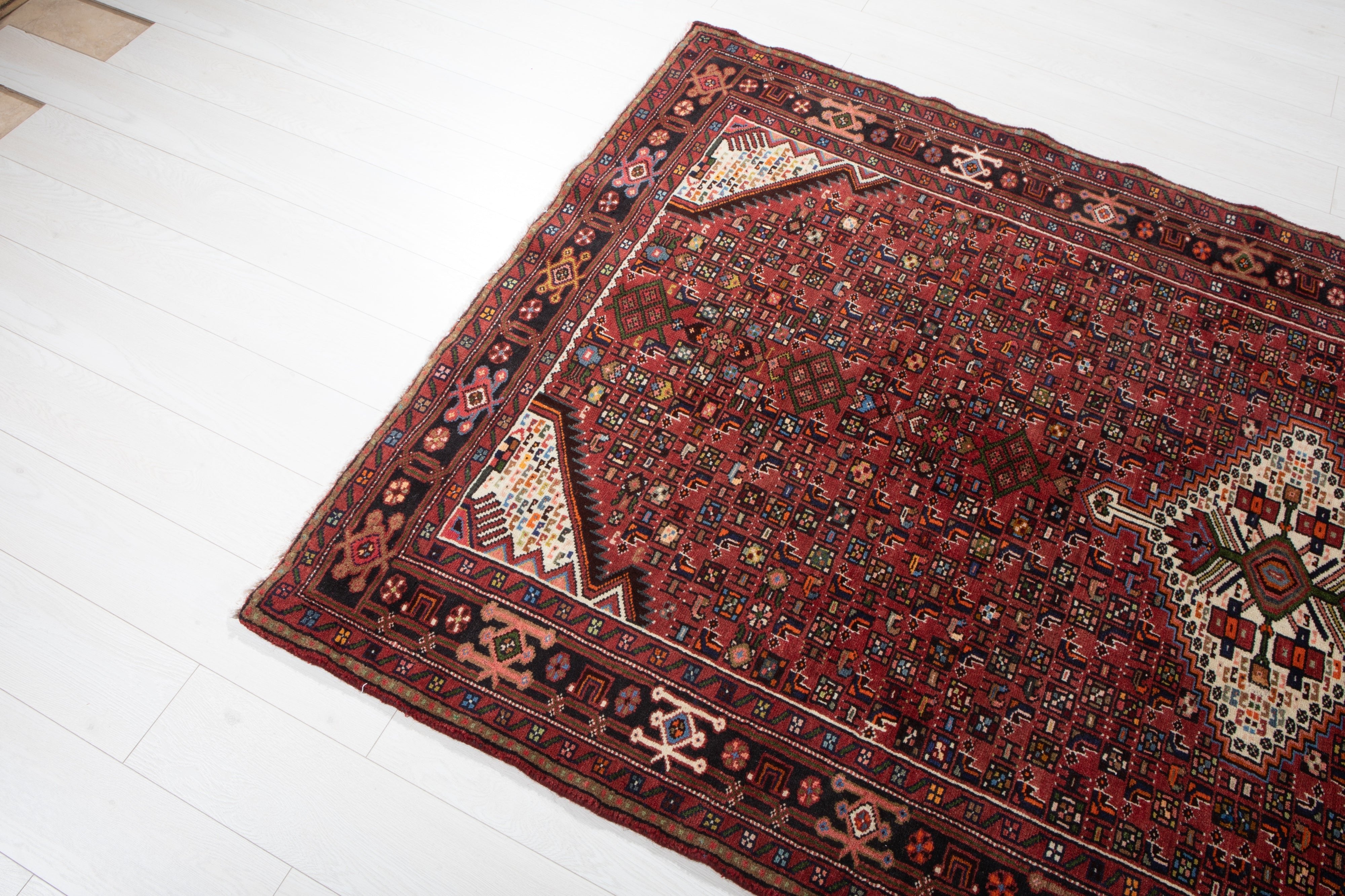 Hand-Knotted Vintage Wool Area Rug – 8' x 4' 8" (245 x 144 cm) - Yasi & Fara