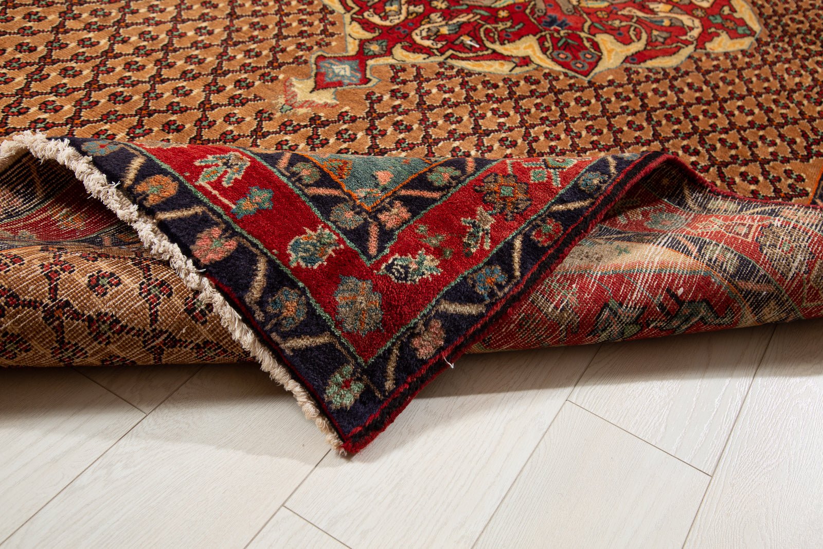 Hand-Knotted Vintage Wool Area Rug – 9' 5" x 5' 1" (287 x 154 cm) - Yasi & Fara